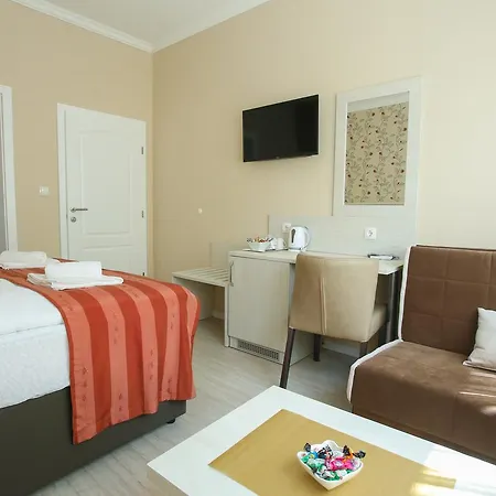 Prestige Πανσιόν 4*