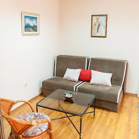 Prestige Πανσιόν 4*